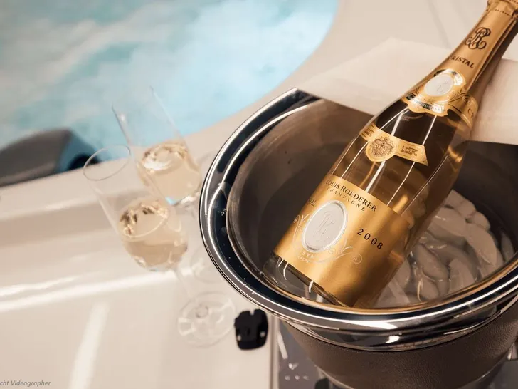 REVA NUI Lagoon Seventy 7 - wine onboard REVA NUI Lagoon Seventy 7 - wine onboard