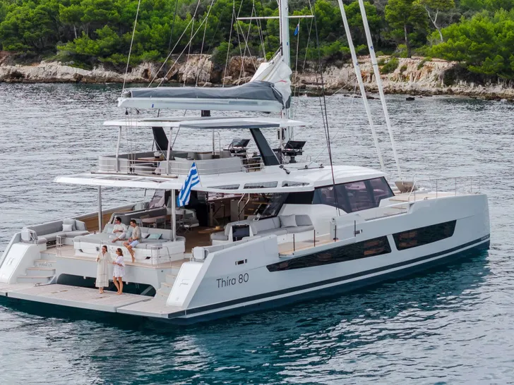 MAGIC MOMENTS 3 Fountaine Pajot Thira 80 - profile MAGIC MOMENTS 3 Fountaine Pajot Thira 80 - profile