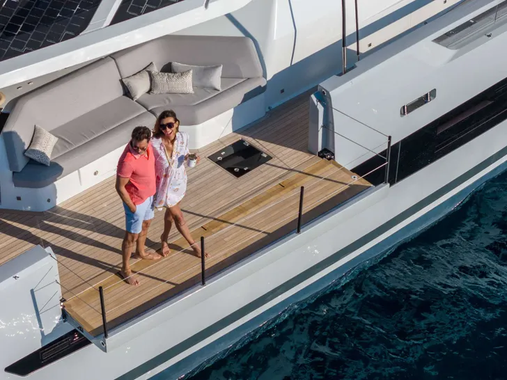 MAGIC MOMENTS 3 Fountaine Pajot Thira 80 - side balcony MAGIC MOMENTS 3 Fountaine Pajot Thira 80 - side balcony
