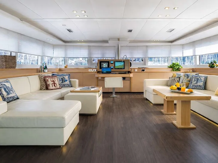 SHIDA Lagoon 620 - saloon SHIDA Lagoon 620 - saloon