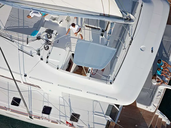 SHIDA Lagoon 620 - flybridge SHIDA Lagoon 620 - flybridge