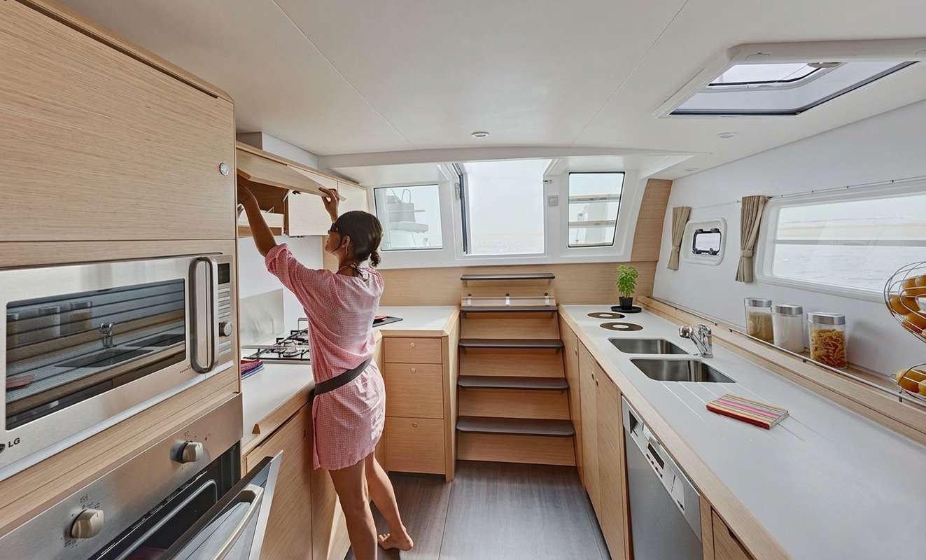 Charter Yacht SHIDA - Lagoon 620 - 3 Cabins - Fiumicino - Rome - Naples - Capri - Positano - The Amalfi Coast - Italy