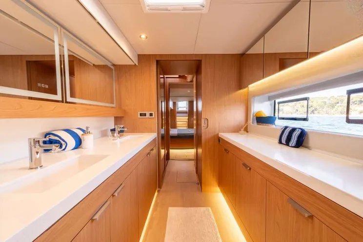 Charter Yacht HIRAYA - Bali 5.2 - 4 Cabins - Tortola - Anegada - Virgin Gorda - BVI - Caribbean