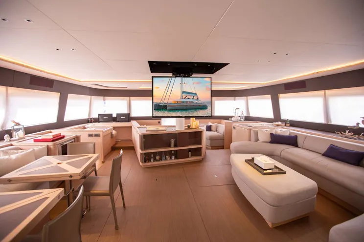 Charter Yacht ODYSSEY - Lagoon Seventy 7 - 4 Cabins - Nassau - Exumas - Bahamas