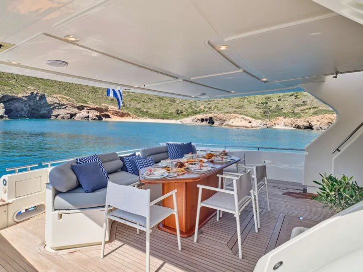APEIRON BLUE Ferretti 23m - aft deck alfresco dining area APEIRON BLUE Ferretti 23m - aft deck alfresco dining area