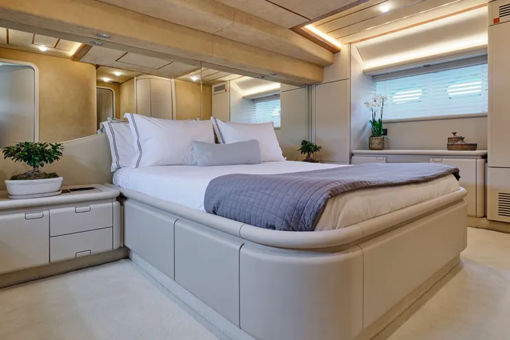 Charter Yacht APEIRON BLUE - Ferretti 23m - 4 Cabins - Lavrion - Athens - Mykonos - Paros - Cyclades - Greece