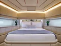 APEIRON BLUE Ferretti 23m - VIP cabin 1 APEIRON BLUE Ferretti 23m - VIP cabin 1