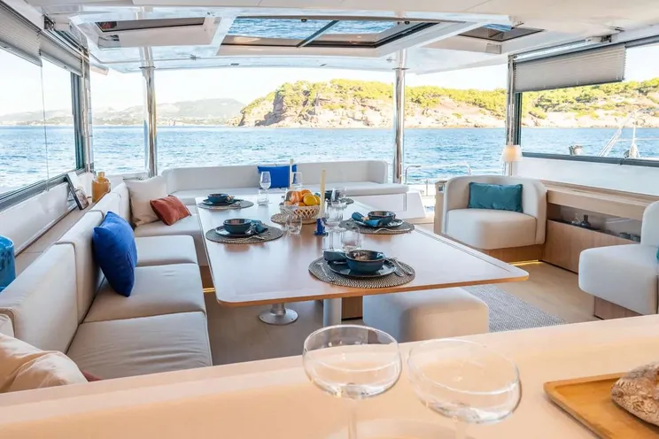 Charter Yacht JUMEAUX - Bali 5.8 - 5 Cabins - St Thomas - St John - St Croix - USVI - Caribbean