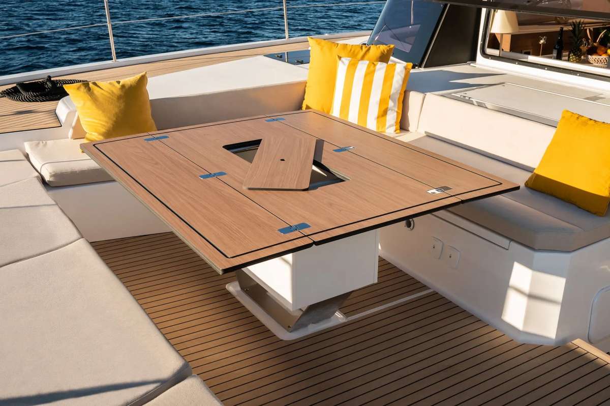 Charter Yacht JUMEAUX - Bali 5.8 - 5 Cabins - St Thomas - St John - St Croix - USVI - Caribbean