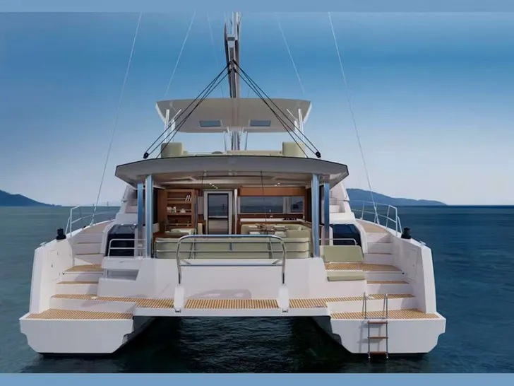 JUMEAUX Bali 5.8 - aft shot JUMEAUX Bali 5.8 - aft shot