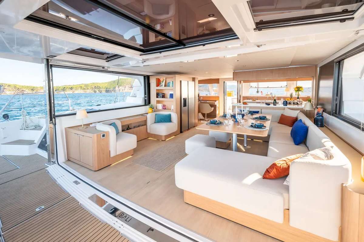 Charter Yacht JUMEAUX - Bali 5.8 - 5 Cabins - St Thomas - St John - St Croix - USVI - Caribbean