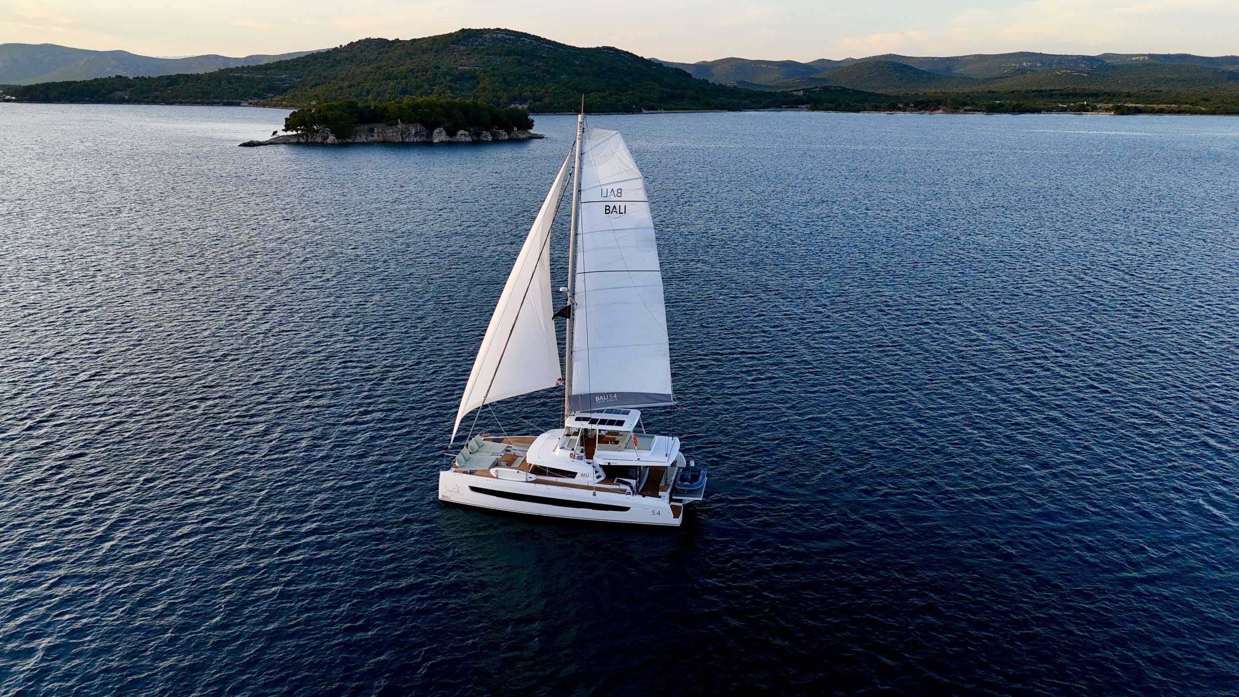Charter Yacht MASTERMIND II - Bali 5.4 - 5 Cabins - St Martin - St Barths - Leewards - Caribbean