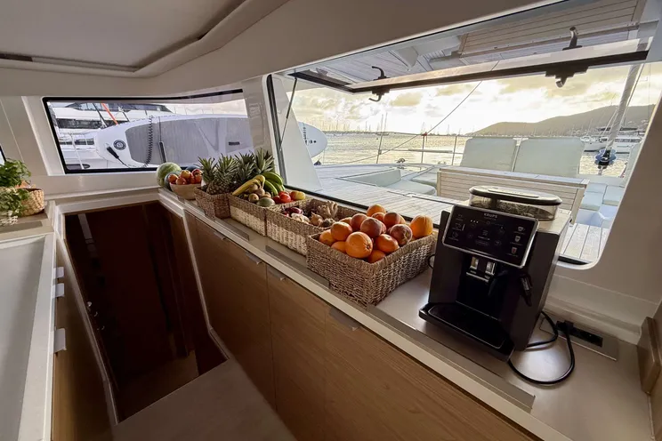 Charter Yacht MASTERMIND II - Bali 5.4 - 5 Cabins - St Martin - St Barths - Leewards - Caribbean