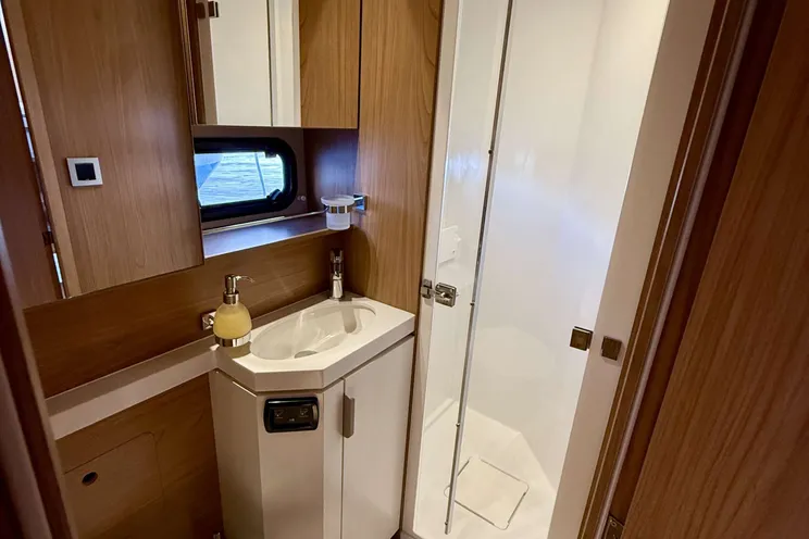 Charter Yacht MASTERMIND II - Bali 5.4 - 5 Cabins - St Martin - St Barths - Leewards - Caribbean