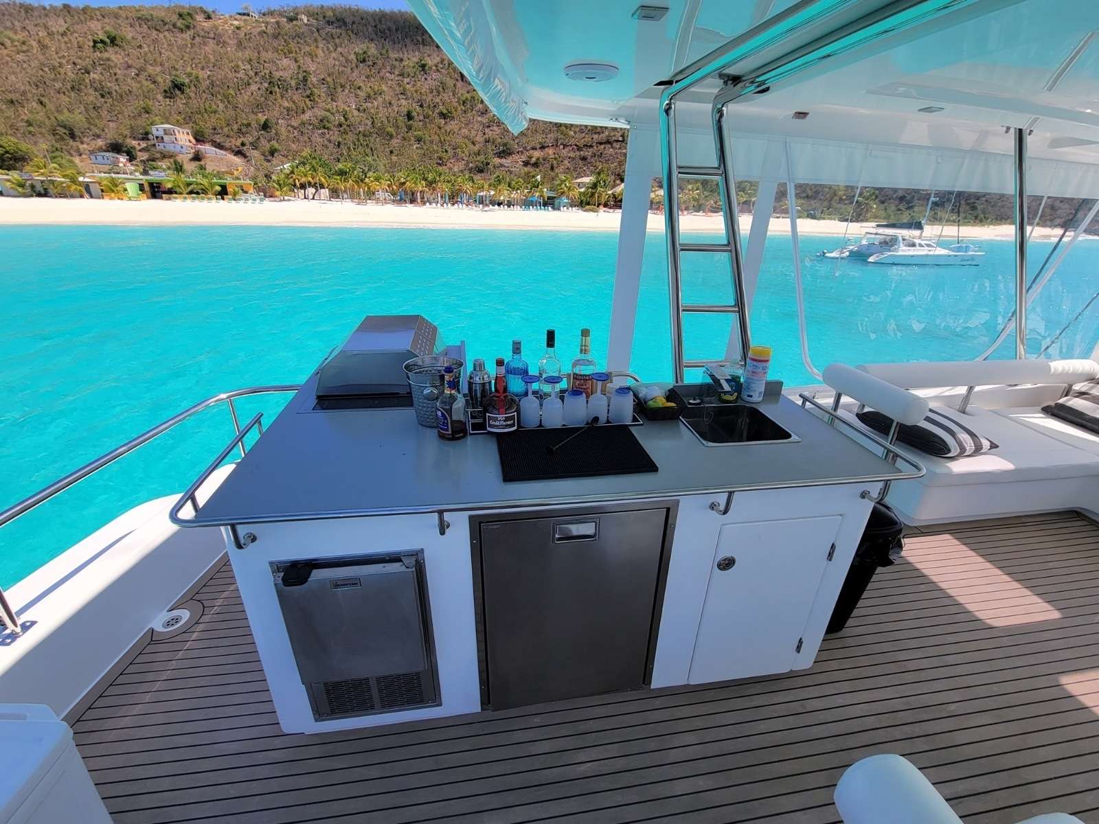 Charter Yacht SHIPS&GIGGLES - Leopard 58 - 5 Cabins - Virgin Gorda - Tortola - Anegada - BVI - Caribbean