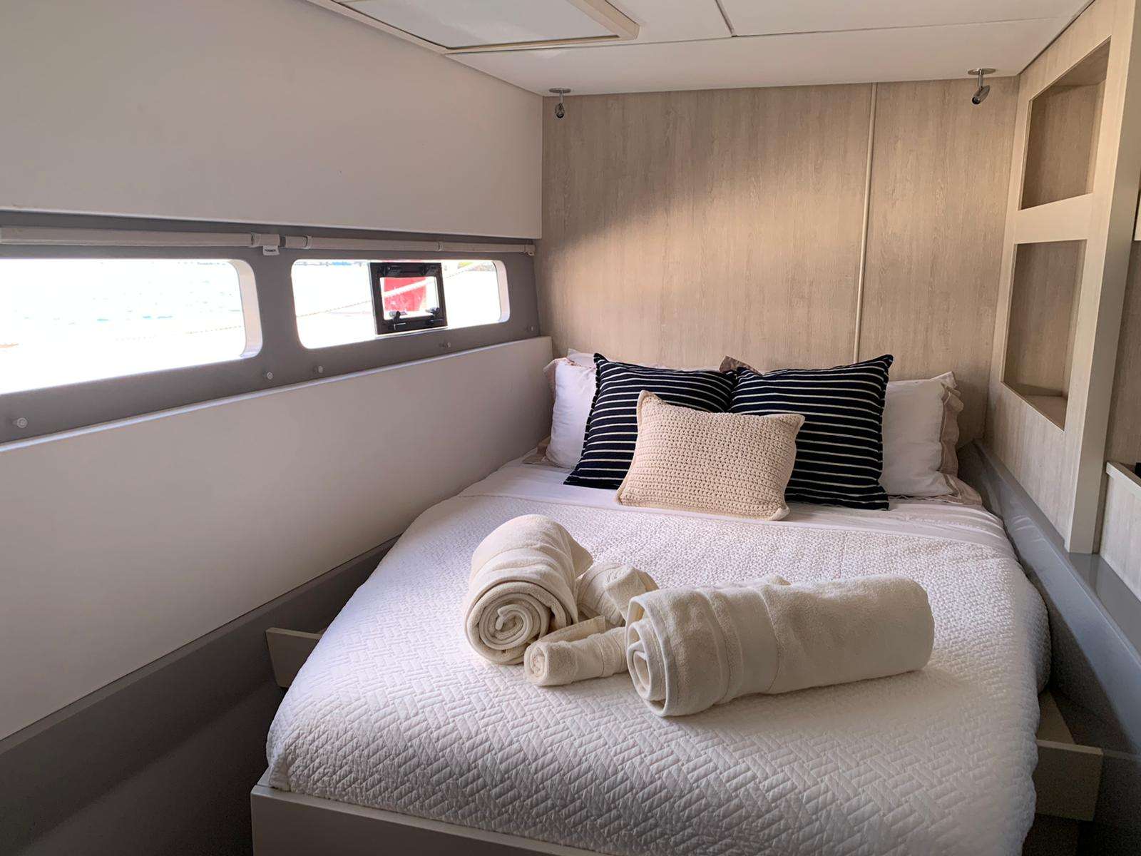 Charter Yacht SHIPS&GIGGLES - Leopard 58 - 5 Cabins - Virgin Gorda - Tortola - Anegada - BVI - Caribbean