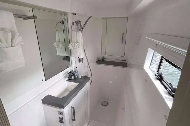 Charter Yacht SHIPS&GIGGLES - Leopard 58 - 5 Cabins - Virgin Gorda - Tortola - Anegada - BVI - Caribbean