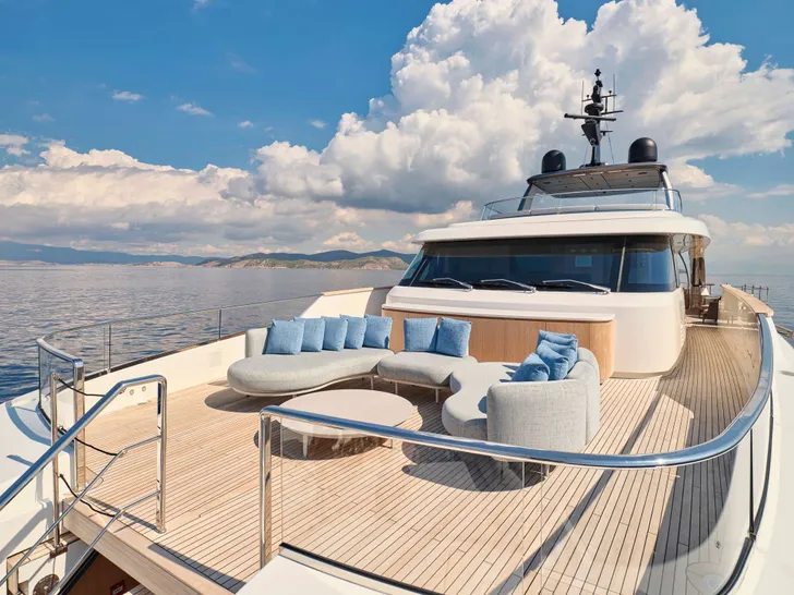 K2 Sanlorenzo SD118 - foredeck lounge upper level K2 Sanlorenzo SD118 - foredeck lounge upper level