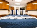 GAIL FORCE II Hatteras 80 - VIP cabin 2 GAIL FORCE II Hatteras 80 - VIP cabin 2