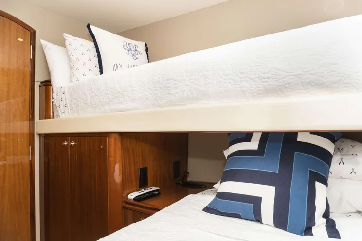 Charter Yacht GAIL FORCE II - Hatteras 80 - 4 Cabins - Nassau - Exumas - Bahamas