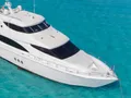 GAIL FORCE II Hatteras 80 - foredeck GAIL FORCE II Hatteras 80 - foredeck