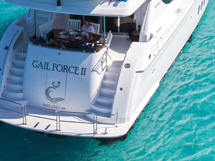 GAIL FORCE II Hatteras 80 - swim platform GAIL FORCE II Hatteras 80 - swim platform