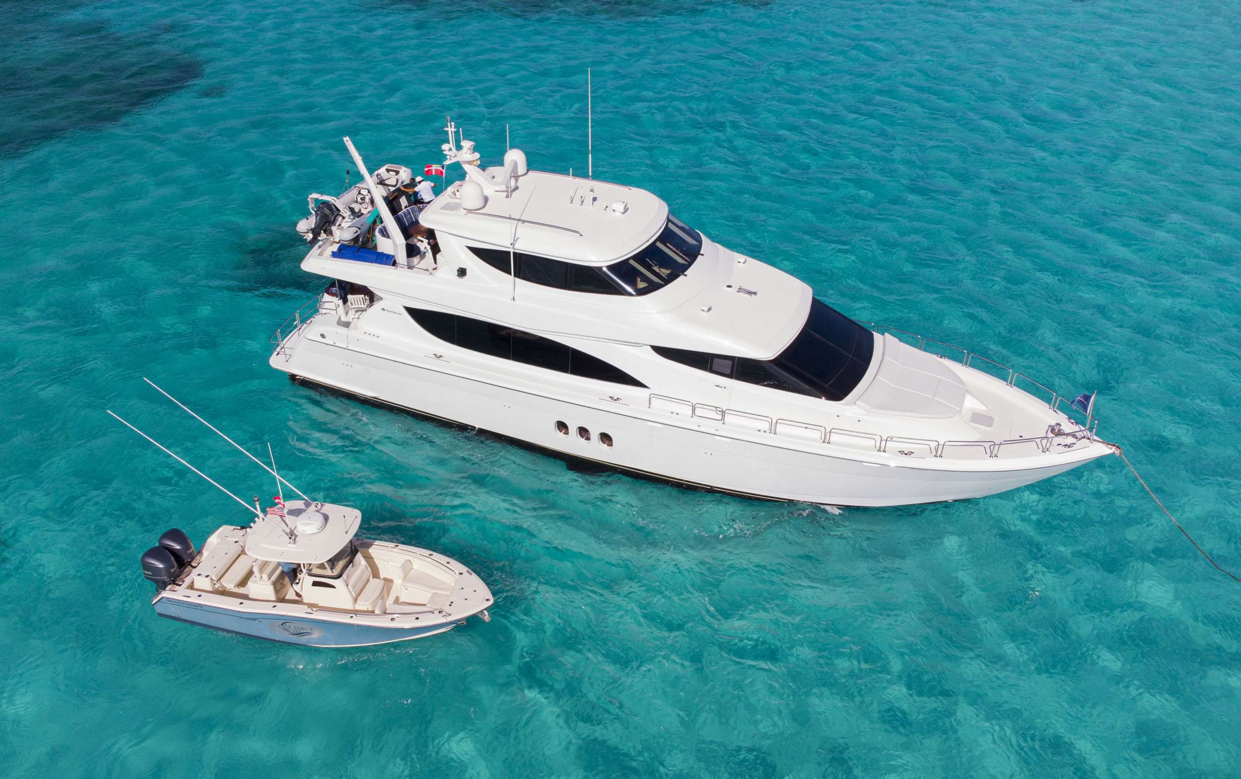 Charter Yacht GAIL FORCE II - Hatteras 80 - 4 Cabins - Nassau - Exumas - Bahamas