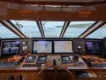 A GREAT ESCAPE Ocean Alexander 102 - controls A GREAT ESCAPE Ocean Alexander 102 - controls