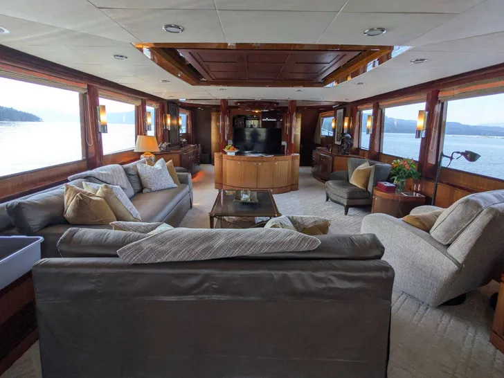 A GREAT ESCAPE Ocean Alexander 102 - saloon A GREAT ESCAPE Ocean Alexander 102 - saloon