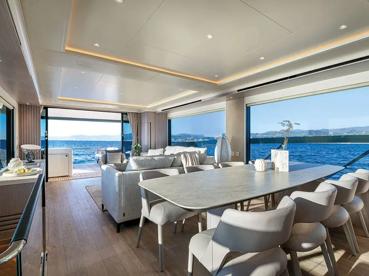 AZUR Absolute Navetta 75 - main dining area AZUR Absolute Navetta 75 - main dining area