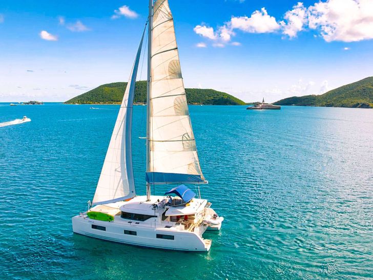 KERRY LEE Lagoon 46 - sailing KERRY LEE Lagoon 46 - sailing