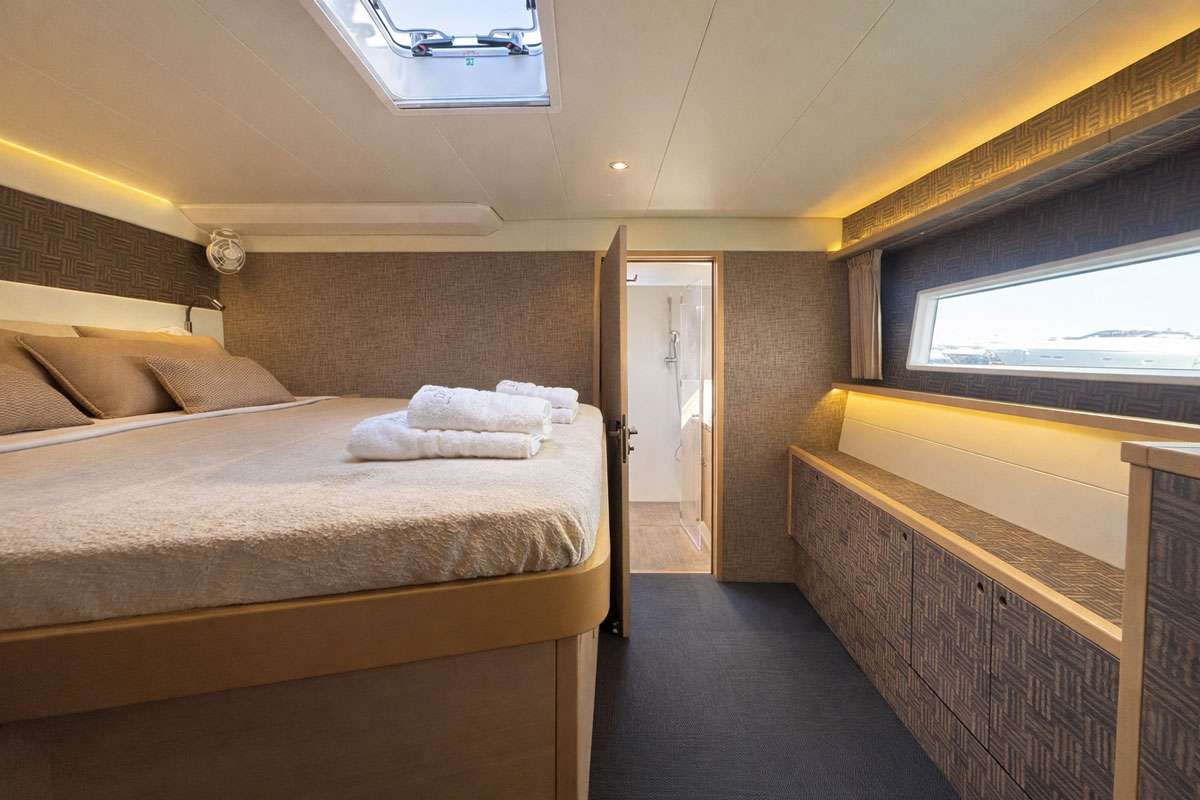 Charter Yacht ROYAL DESTINY - Lagoon 620 - 6 Cabins - Athens - Mykonos - Paros - Cyclades - Greece
