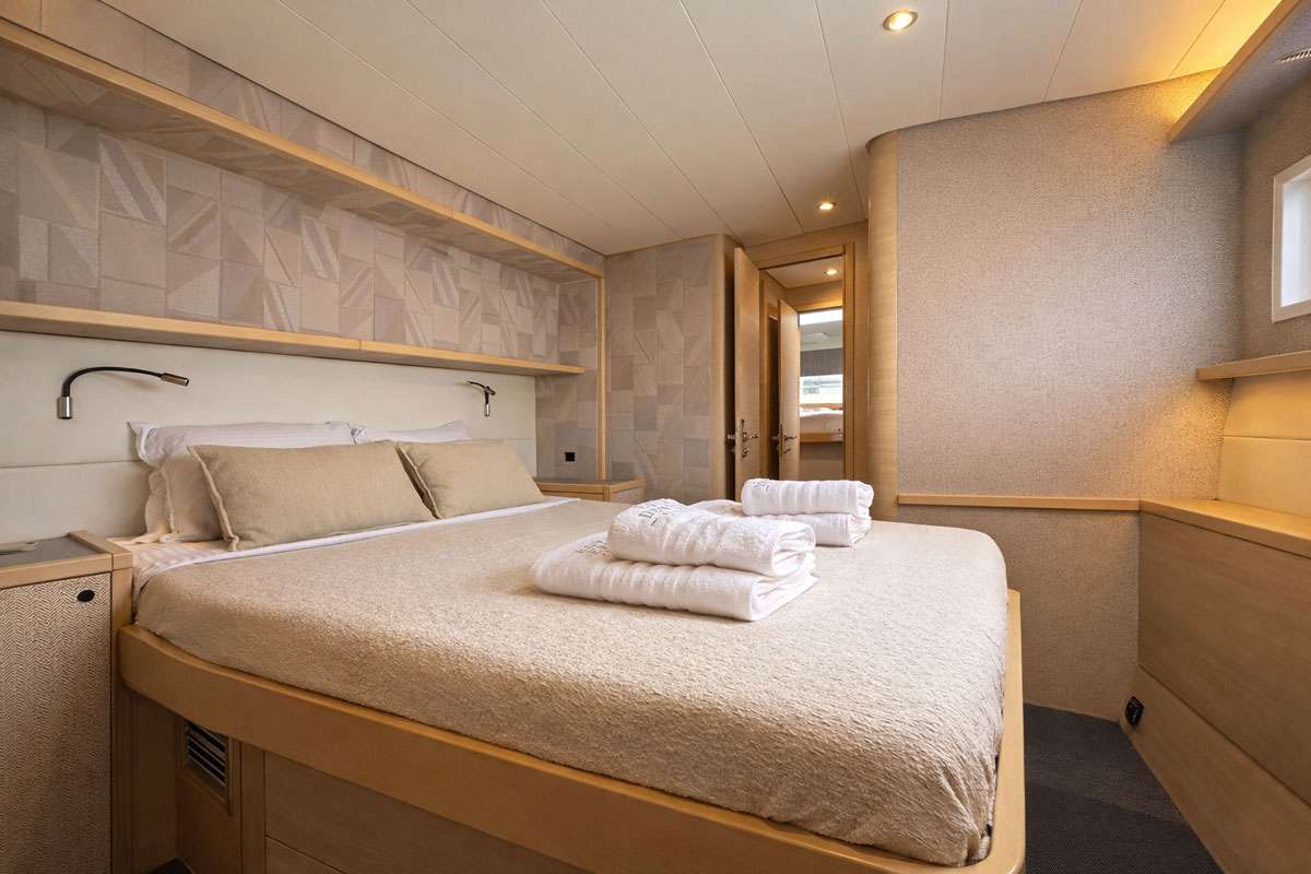 Charter Yacht ROYAL DESTINY - Lagoon 620 - 6 Cabins - Athens - Mykonos - Paros - Cyclades - Greece