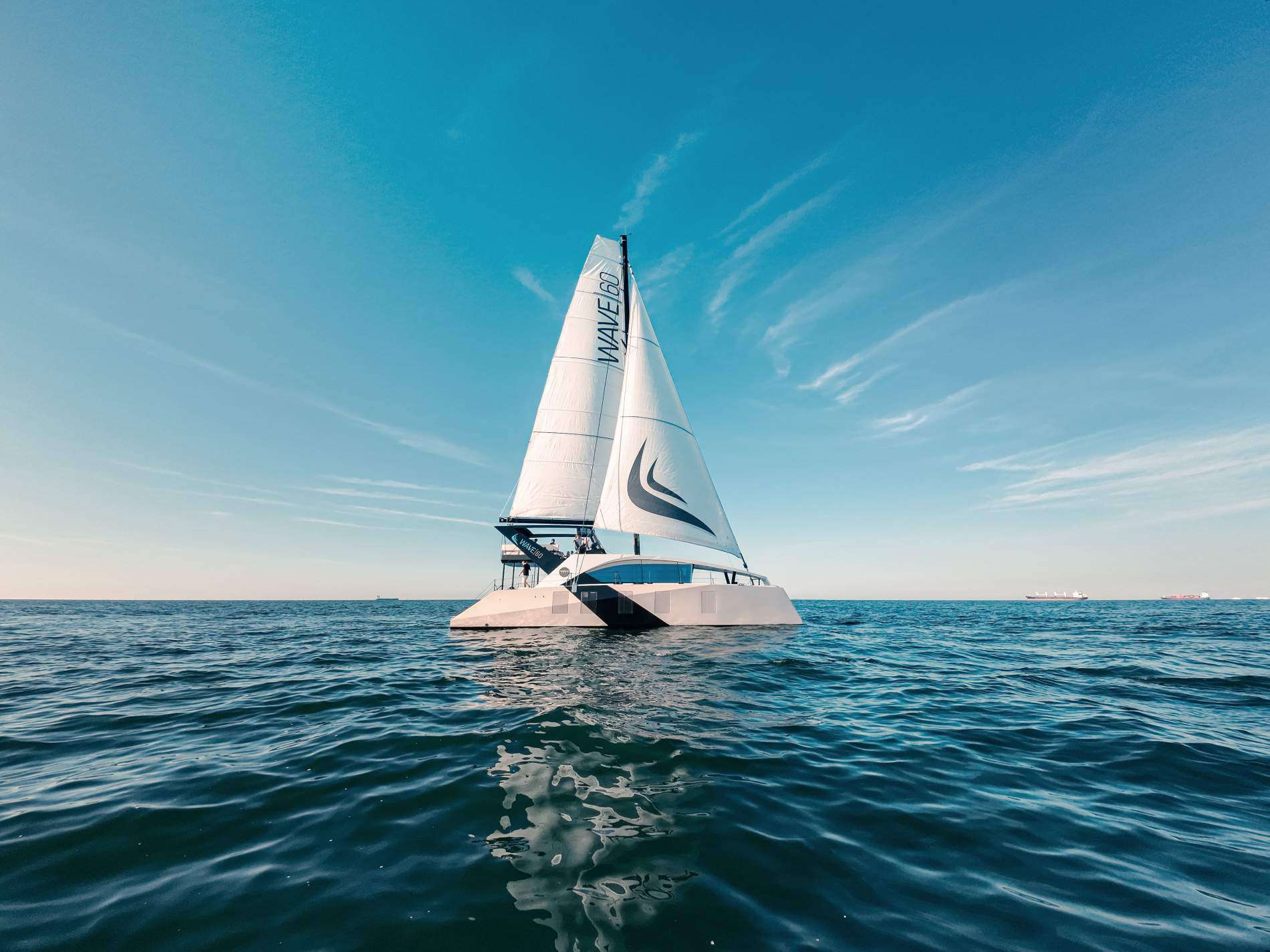 SUMMER Wave 60 - sailing