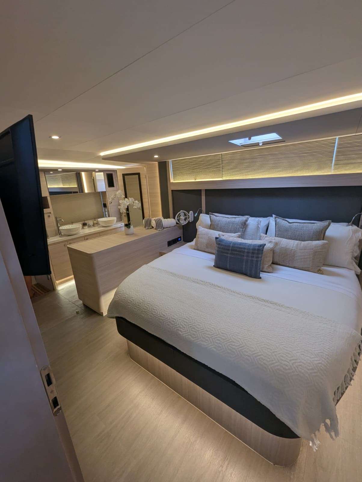 Charter Yacht TREASURED C’s - Aquila 50 - 3 Cabins - Tortola - Anegada - Virgin Gorda - BVI - Caribbean