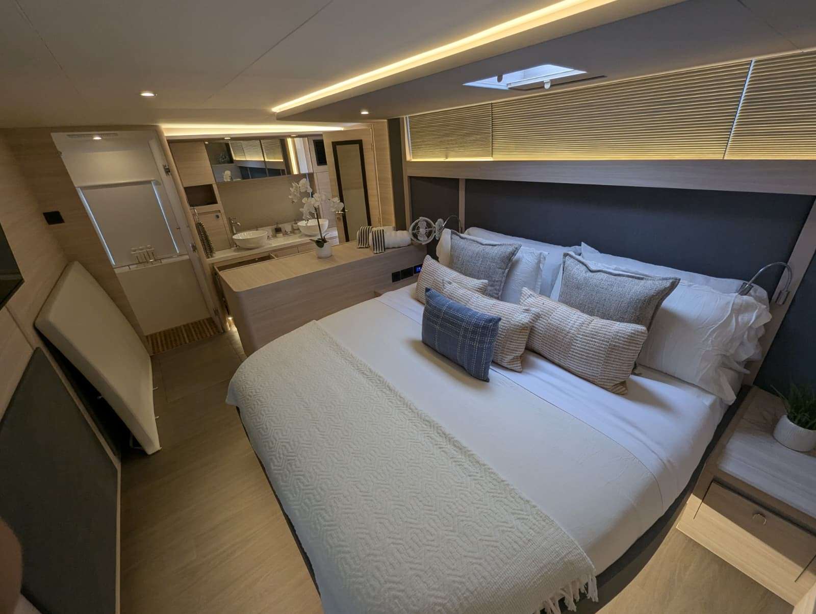 Charter Yacht TREASURED C’s - Aquila 50 - 3 Cabins - Tortola - Anegada - Virgin Gorda - BVI - Caribbean