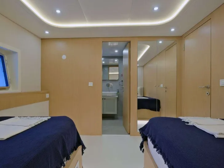 DODO Custom Motor Sailer 43m - twin cabin DODO Custom Motor Sailer 43m - twin cabin