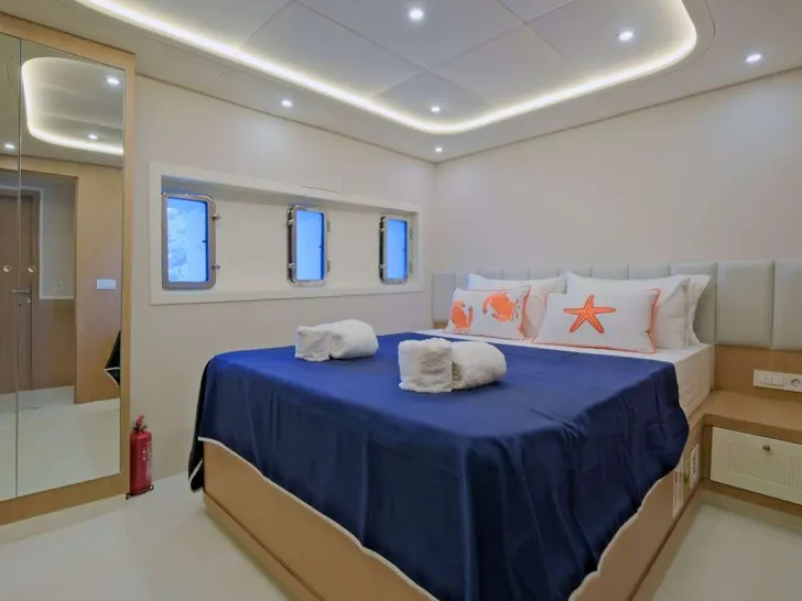 DODO Custom Motor Sailer 43m - VIP cabin DODO Custom Motor Sailer 43m - VIP cabin