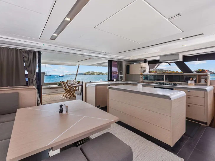 NEHALENNIA Fountaine Pajot Samana - salon and galley NEHALENNIA Fountaine Pajot Samana - salon and galley