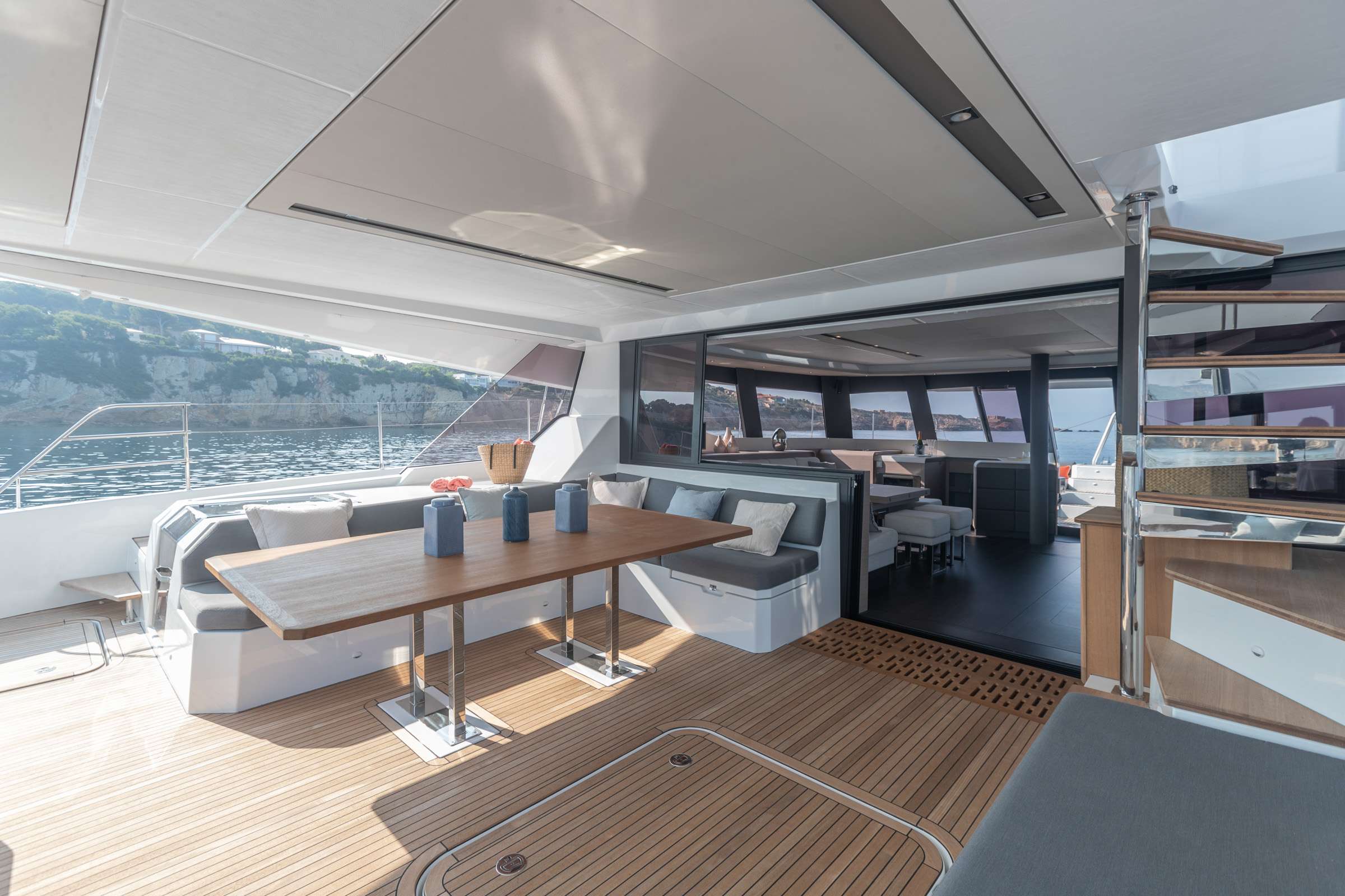 NEHALENNIA Fountaine Pajot Samana - aft cockpit dining area