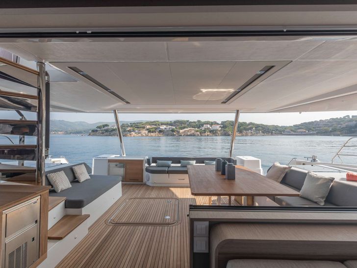 NEHALENNIA Fountaine Pajot Samana - aft cockpit lounge NEHALENNIA Fountaine Pajot Samana - aft cockpit lounge