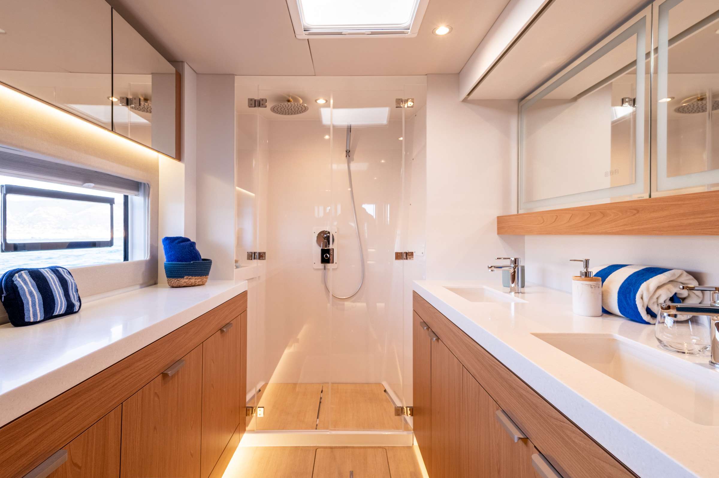Charter Yacht CRAFT WITH A SEA - Bali 5.2 - Tortola - Virgin Gorda - Anegada - British Virgin Islands - Caribbean