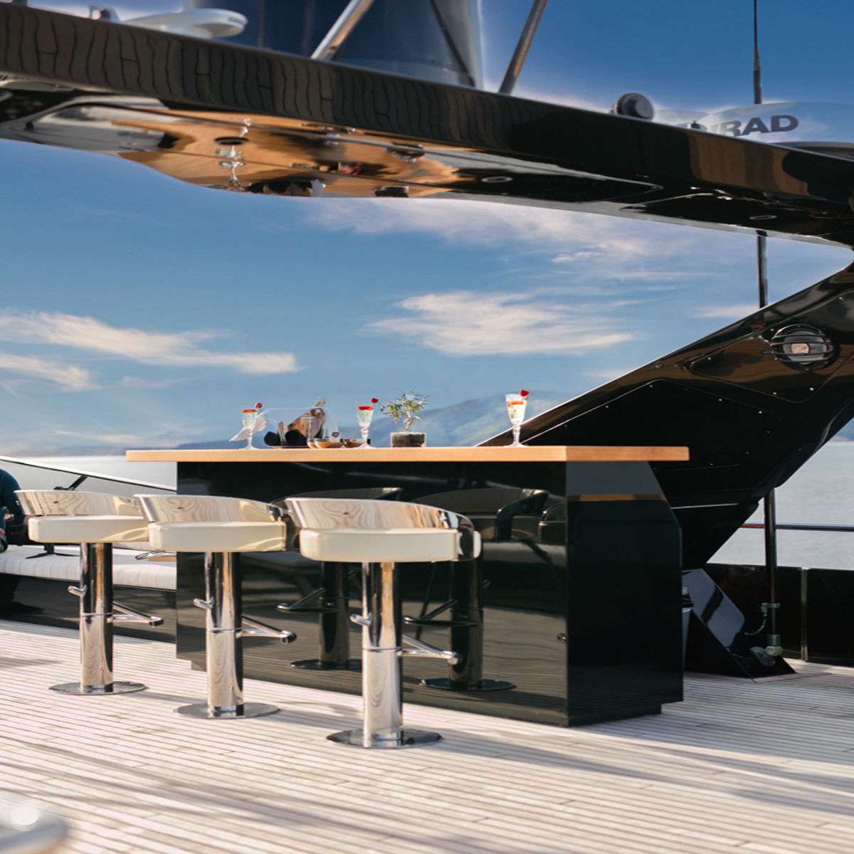 CAN'T REMEMBER Tecnomar 35m - sundeck bar up close