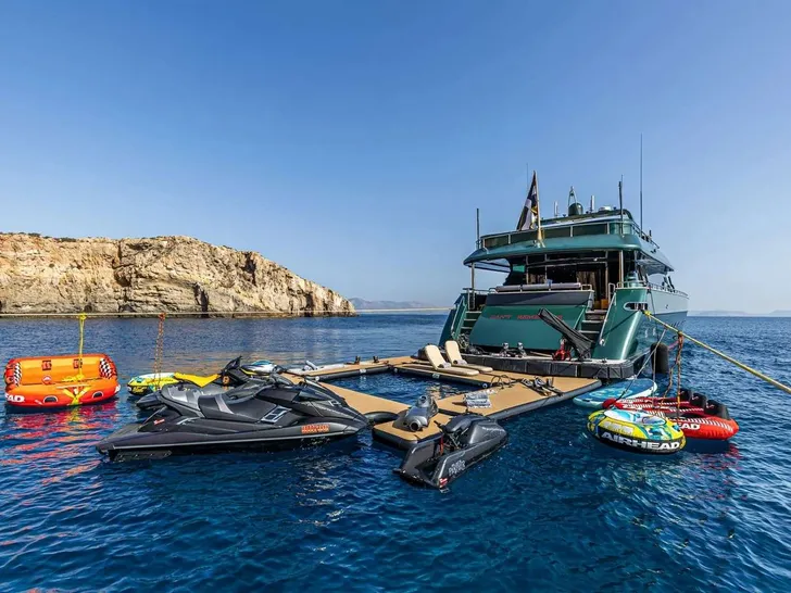 CAN'T REMEMBER - water toys CAN'T REMEMBER - water toys