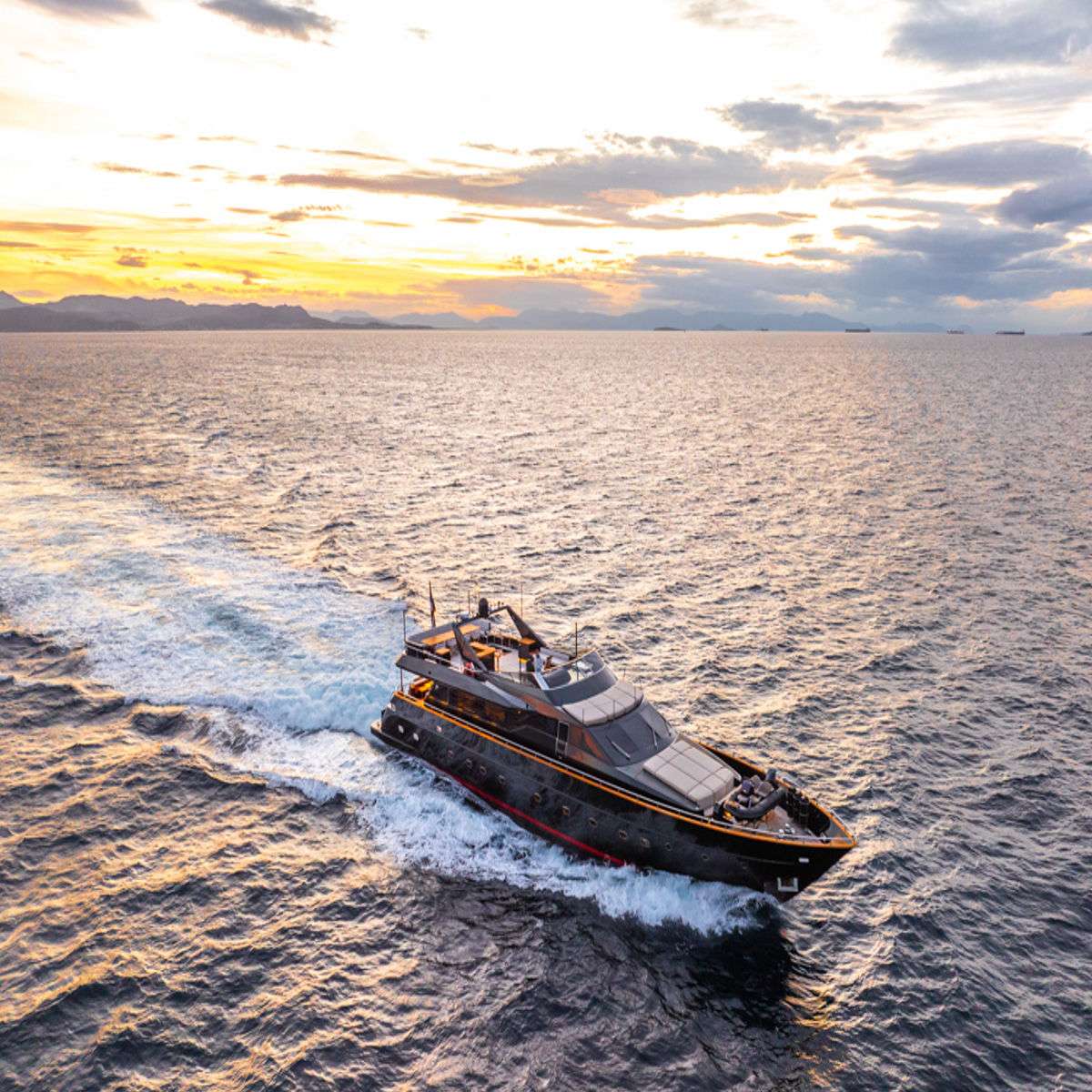 CAN'T REMEMBER Tecnomar 35m - cruising