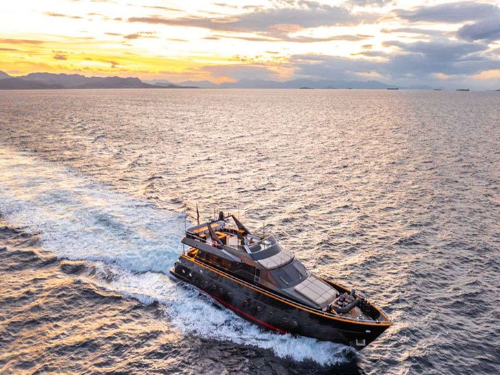 CAN'T REMEMBER Tecnomar 35m - cruising CAN'T REMEMBER Tecnomar 35m - cruising