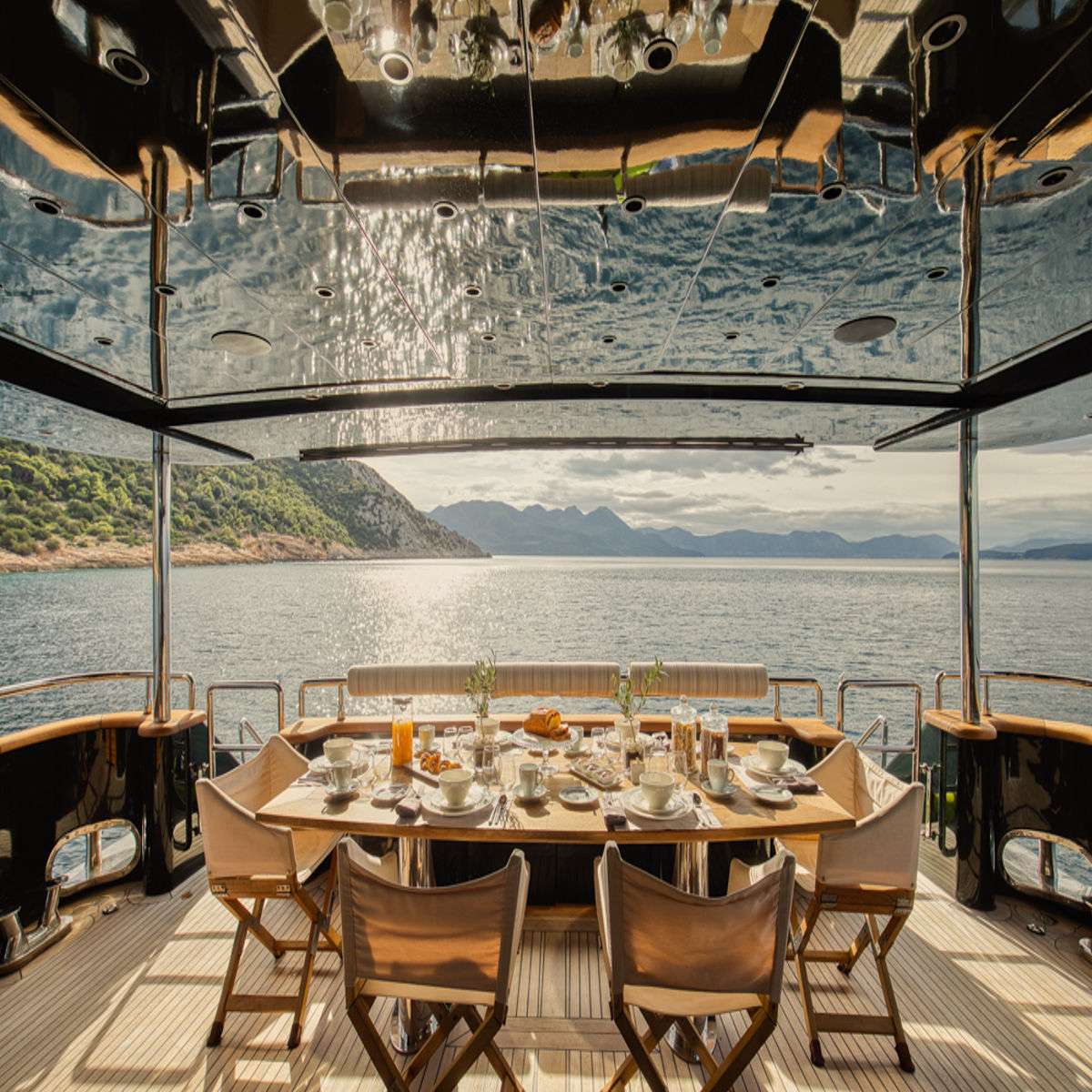 CAN'T REMEMBER Tecnomar 35m - main aft deck alfresco dining area