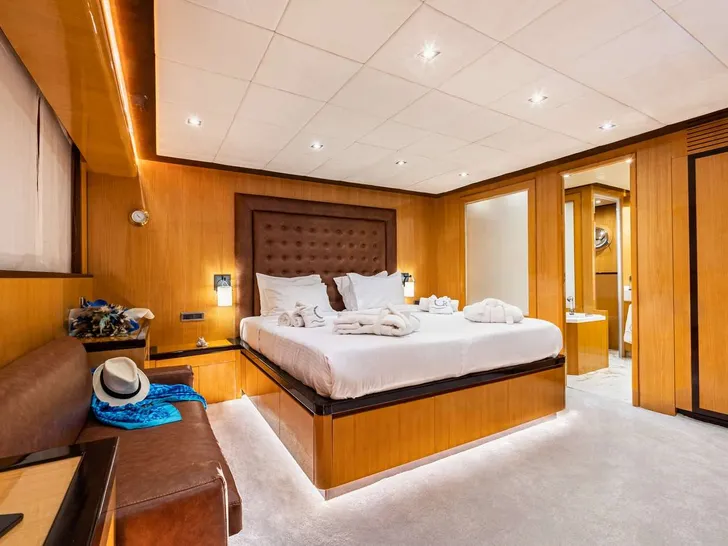 CAN'T REMEMBER - master cabin CAN'T REMEMBER - master cabin