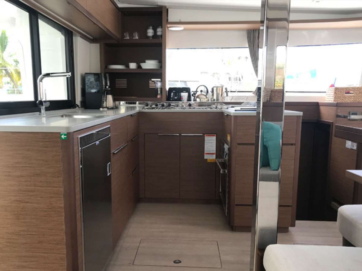 Charter Yacht TORTUGA - Lagoon 46 - 3 Cabins - St Thomas - St John - St Croix - UVI - Caribbean