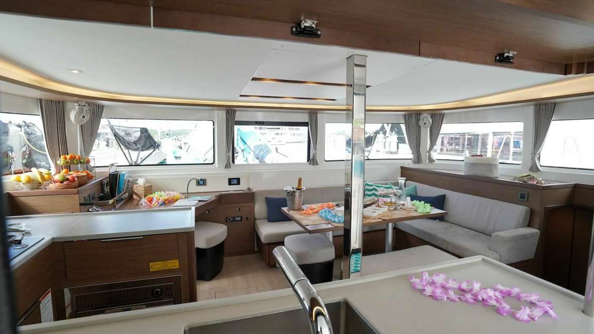 Charter Yacht TORTUGA - Lagoon 46 - 3 Cabins - St Thomas - St John - St Croix - UVI - Caribbean